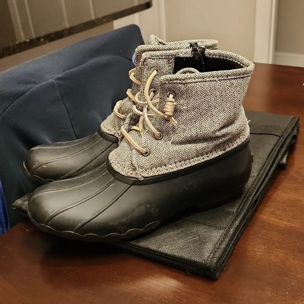 Sperry Women's Black & Silver Herringbone Saltwater Waterproof Boots Size 5